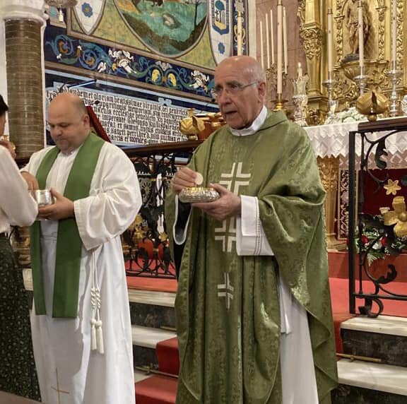 misa-celebrada-por-el-obispo-emerito-don-jose-ante-la-virgen-de-la-cinta