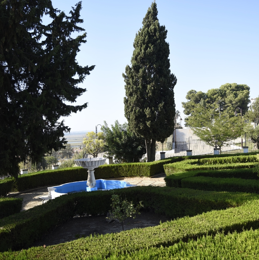 santuario-de-la-virgen-de-la-cinta-huelva-02